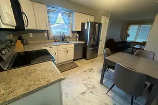 3898 Round Meadow Ln, Hatboro, PA 19040 - Photo 4