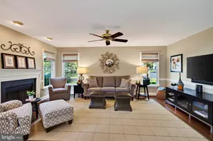 211 Green Bank Way, Harleysville, PA 19438 - Photo 18