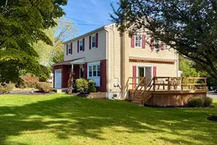 902 Valley Rd, Blue Bell, PA 19422 - Photo 2