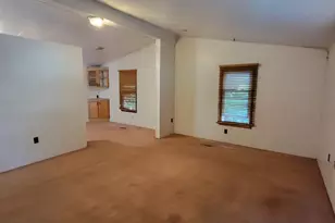 403 Brower Ave, Phoenixville, PA 19460 - Photo 4