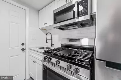 176 Walnut Street #APT B, Mont Clare, PA 19453 - Photo 10