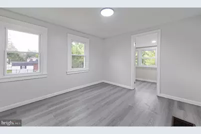 176 Walnut Street #APT B, Mont Clare, PA 19453 - Photo 16