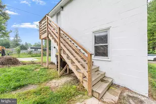 176 Walnut St, Mont Clare, PA 19453 - Photo 6