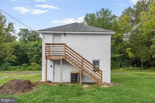 176 Walnut St, Mont Clare, PA 19453 - Photo 2