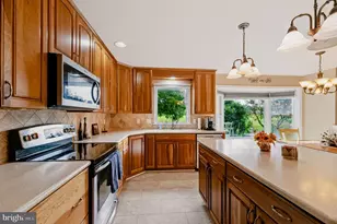 567 Constitution Rd, Lansdale, PA 19446 - Photo 14