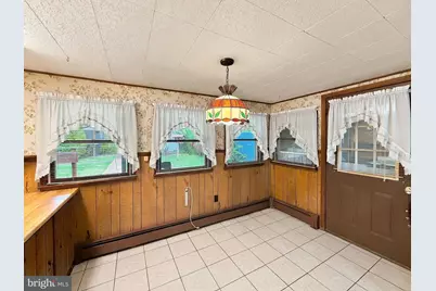 327 W Beech Street, Pottstown, PA 19464 - Photo 28