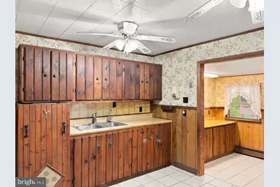 327 W Beech Street, Pottstown, PA 19464 - Photo 22