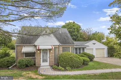 219 S Pleasant Road, Pottstown, PA 19464 - Photo 2