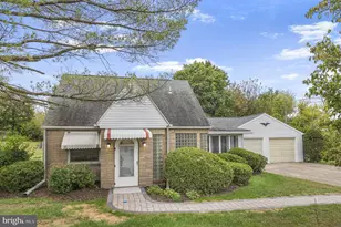 219 S Pleasant Rd, Pottstown, PA 19464 - Photo 2