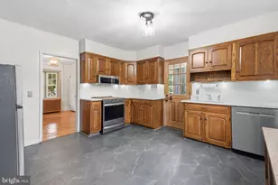 707 E Vine Street E, Pottstown, PA 19464 - Photo 8