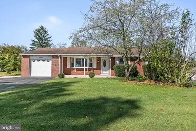31 Oak Street, Gilbertsville, PA 19525 - Photo 2