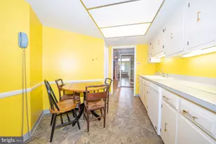 1219 W Wynnewood Rd, Wynnewood, PA 19096 - Photo 18