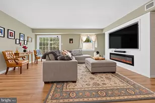 25 Yorktown Ct, Blue Bell, PA 19422 - Photo 8