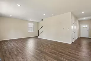3060 Abigail Wy, Pennsburg, PA 18073 - Photo 6
