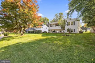 517 Serrill Dr, Hatboro, PA 19040 - Photo 2