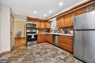 744 E 2nd Street E, Gilbertsville, PA 19512 - Photo 10