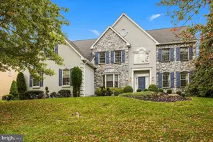 110 Somerset Dr, Blue Bell, PA 19422 - Photo 2