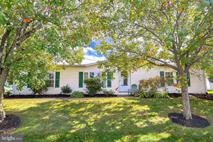 50 Bentwood Cir, Harleysville, PA 19438 - Photo 1
