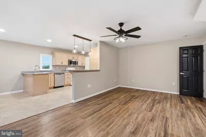 942 Green Street, Bridgeport, PA 19405 - Photo 8