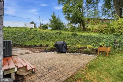 942 Green Street, Bridgeport, PA 19405 - Photo 38