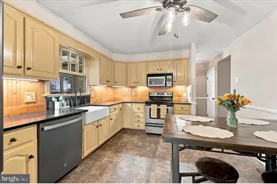 226 W Walnut Street, Souderton, PA 18964 - Photo 18