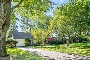 320 Old Farm Rd, Wyncote, PA 19095 - Photo 2