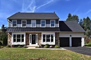 202 Hidden Creek Dr, Hatboro, PA 19040 - Photo 2