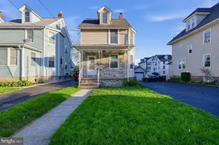 18 Center Ave, Willow Grove, PA 19090 - Photo 1