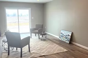 19 Pacific Ave, Milroy, PA 17063 - Photo 8