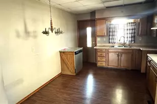 428 S Wayne St, Lewistown, PA 17044 - Photo 4