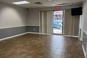 134 W Market St, Lewistown, PA 17044 - Photo 2