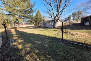 205 Shaversville Cir, Mount Union, PA 17066 - Photo 12