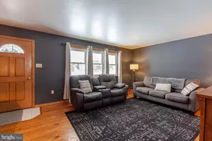 370 Summit Dr, Lewistown, PA 17044 - Photo 6