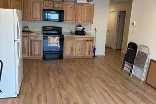 26 Pacific Ave, Milroy, PA 17063 - Photo 4