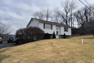 82 Kristi Ln, Lewistown, PA 17044 - Photo 2