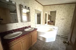 18 Maple Ave, Granville, PA 17029 - Photo 12