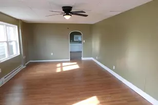 402 S Main St, Lewistown, PA 17044 - Photo 4