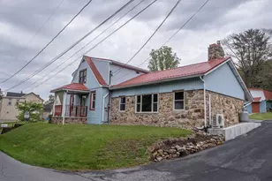 540 Wood St, Burnham, PA 17009 - Photo 2