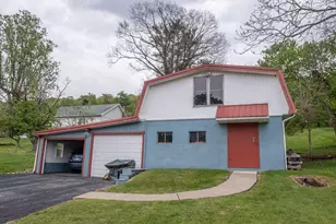 540 Wood St, Burnham, PA 17009 - Photo 28
