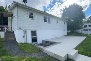 6 Pine Park Dr, Lewistown, PA 17044 - Photo 4