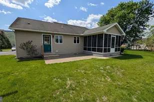 20 Osage Dr, Belleville, PA 17004 - Photo 2