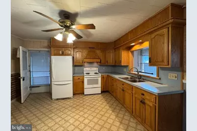 218 S Main St, Milroy, PA 17063 - Photo 14