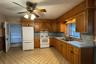 218 S Main St, Milroy, PA 17063 - Photo 14