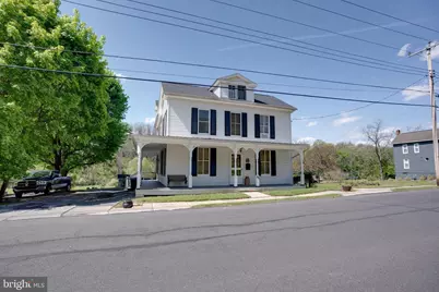 611 E Freedom Avenue, Burnham, PA 17009 - Photo 6
