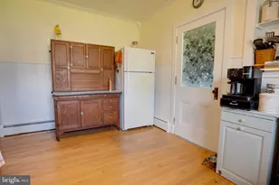 611 E Freedom Ave, Burnham, PA 17009 - Photo 14