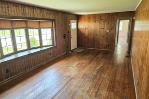300 Locust St, Burnham, PA 17009 - Photo 2