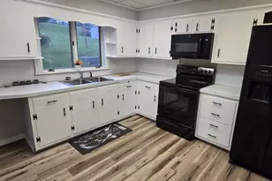 118 S Mann Ave, Yeagertown, PA 17099 - Photo 2