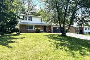 347 Summit Dr, Lewistown, PA 17044 - Photo 2