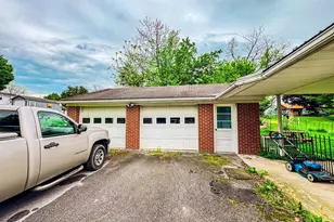 416 Dry Valley Rd, Burnham, PA 17009 - Photo 18