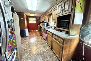 421 E Freedom Ave, Burnham, PA 17009 - Photo 6